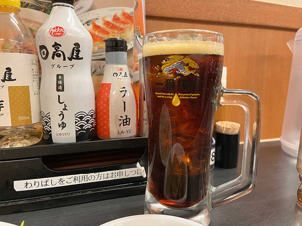 日高屋で、ドラゴンハイボールと共にコスパ晩酌を楽しむ。