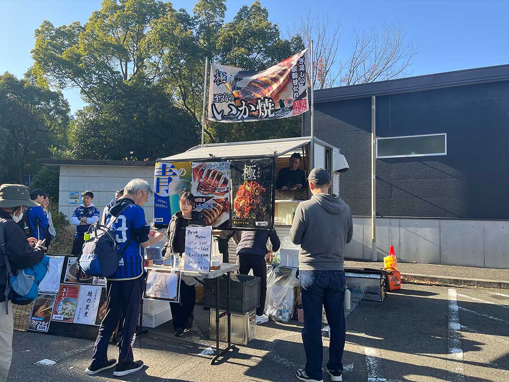 FC町田ゼルビアのスタグル、食堂新の鯖の黒煮弁当